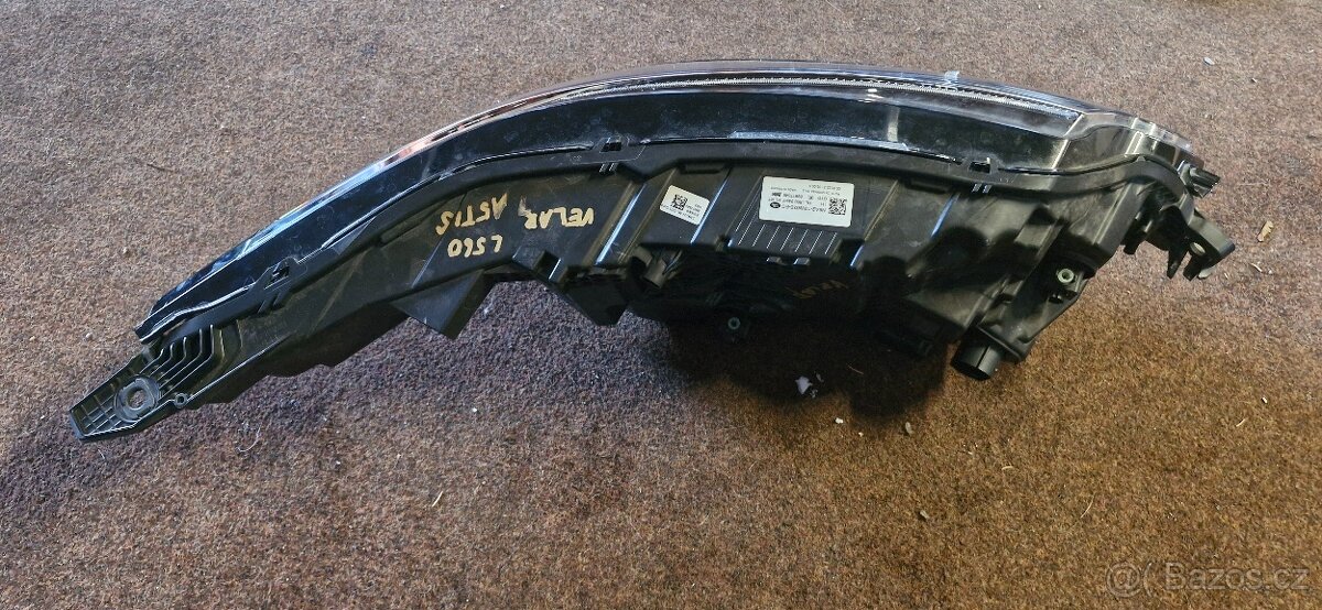 Leve predni svetlo range rover velar L560 - 6