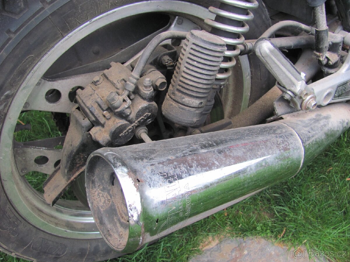 Honda CB900F BoľDor - 6