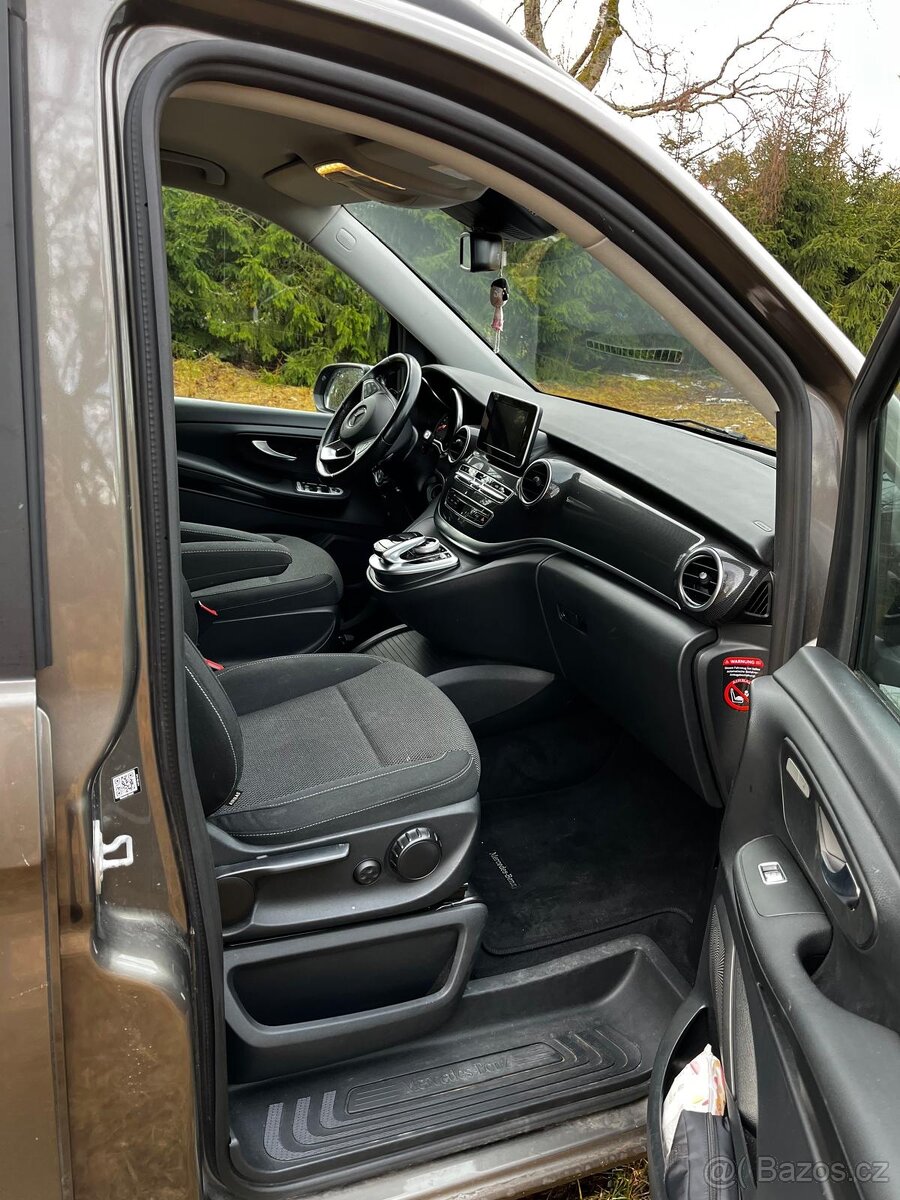Prodam Mercedes Benz V220 - 2018 - 6