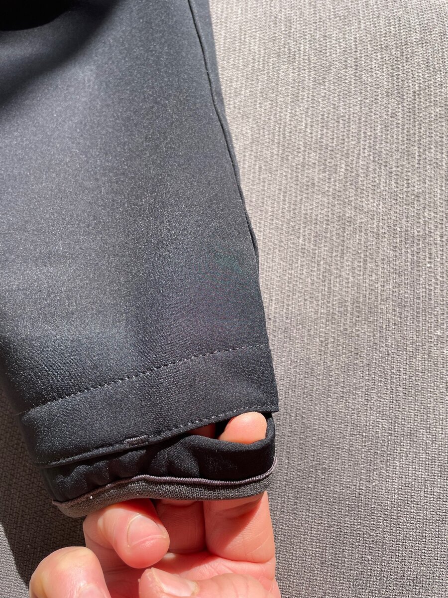 Černá softshellová bunda, vel. 161/172 - 6