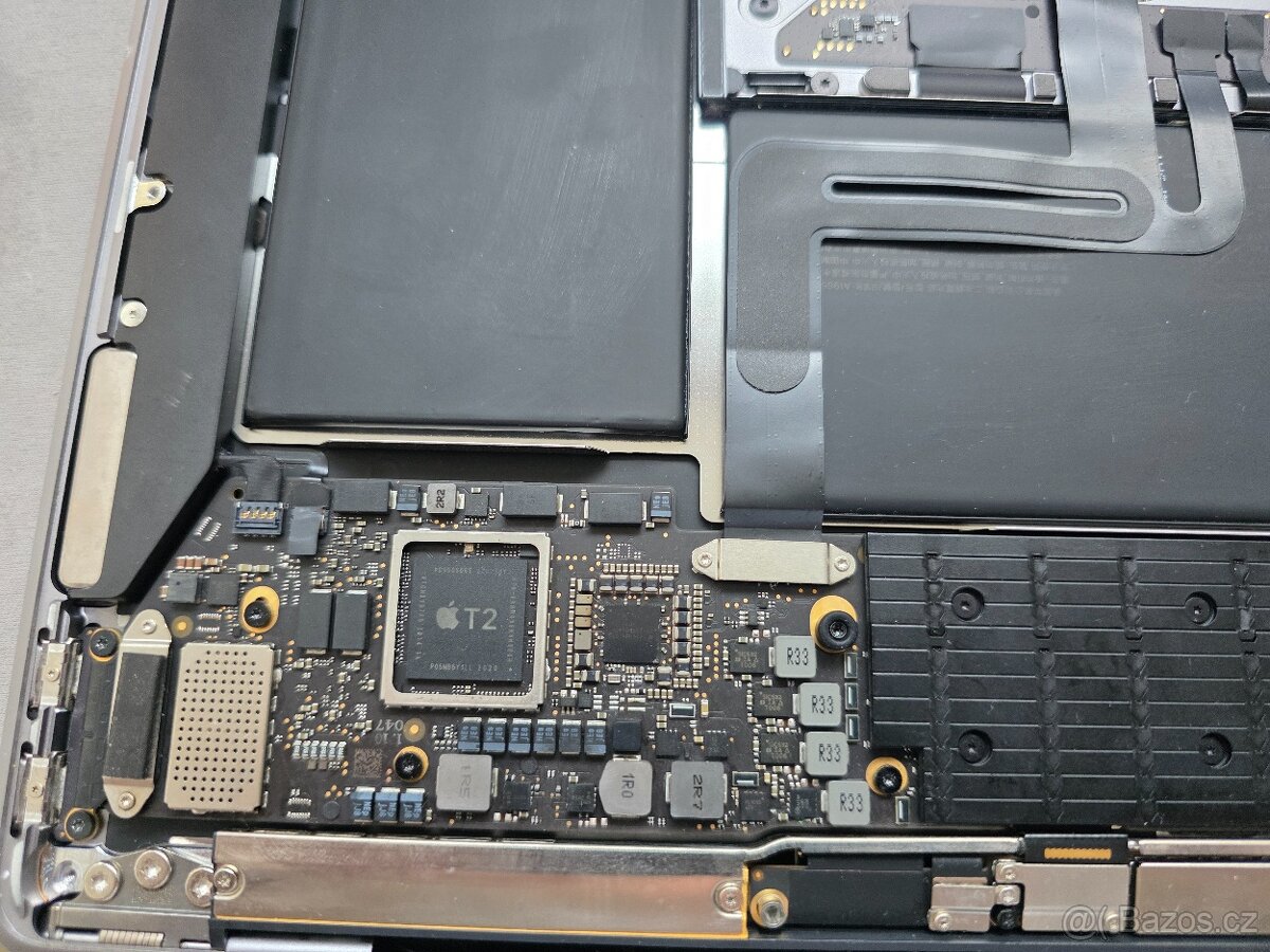 NEFUNKČNÍ MacBook Air 13 s i3 (2020) - 6