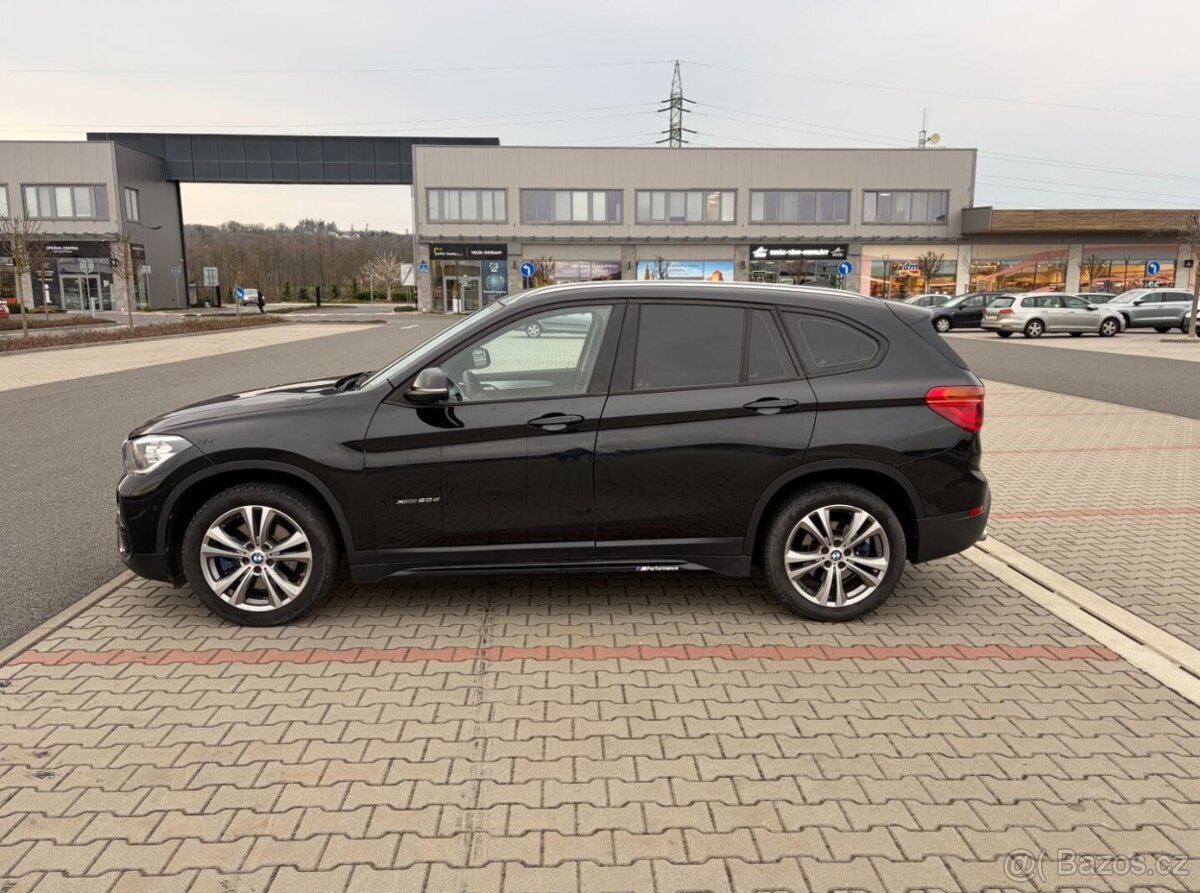 BMW X1 xDrive 20d 140kw ČR - 6