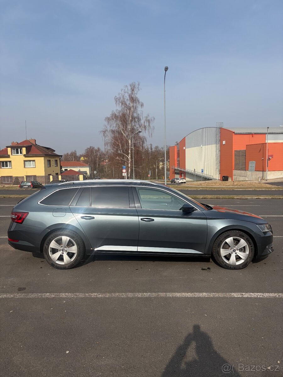 Škoda Superb 3,110kw - 6