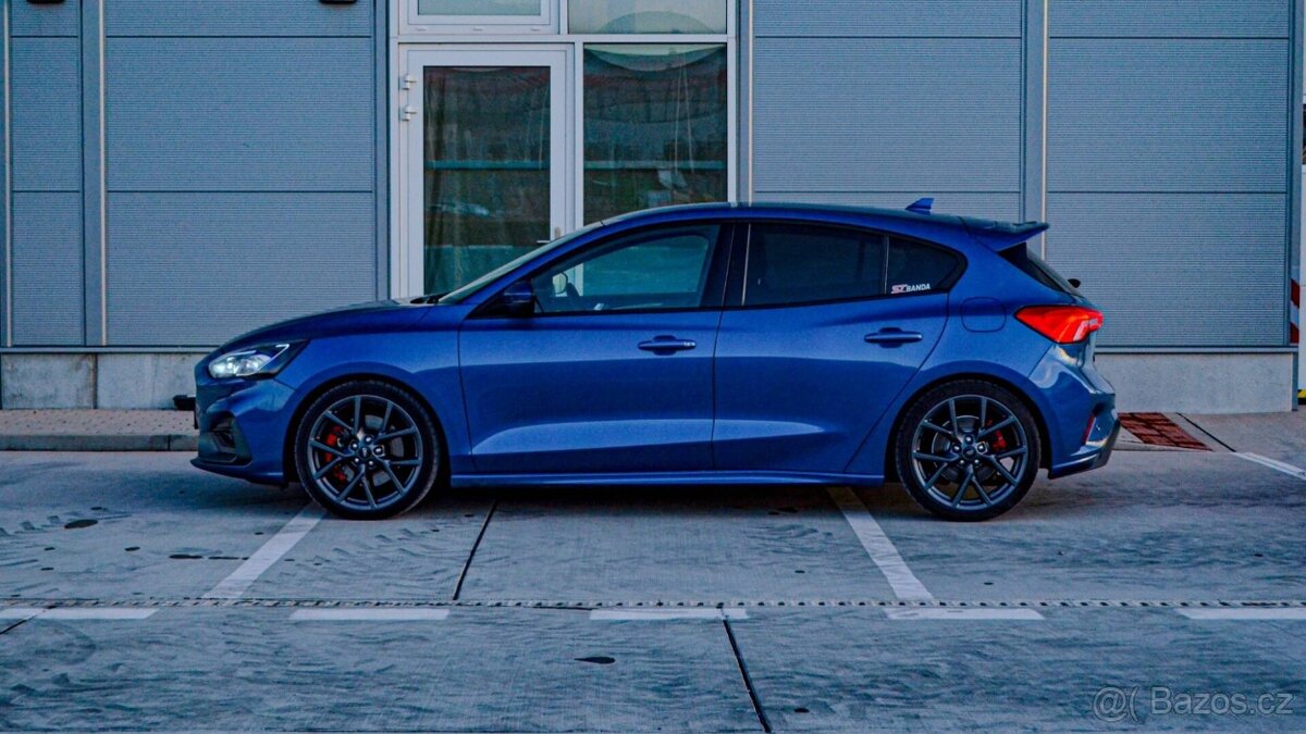 Ford Focus ST 2.3 - 6