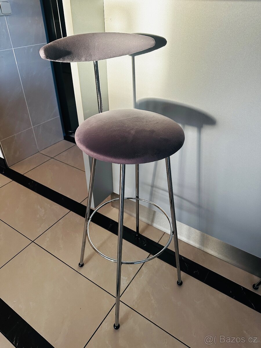 skleněný rozkládací stůl s židlemi - 6