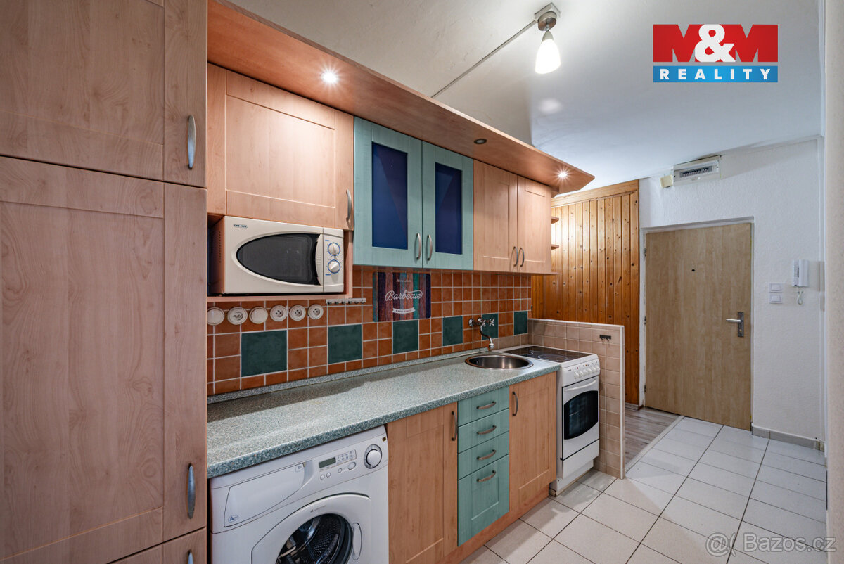 Pronájem bytu 3+1, 45 m², Karlovy Vary, ul. Krymská - 6