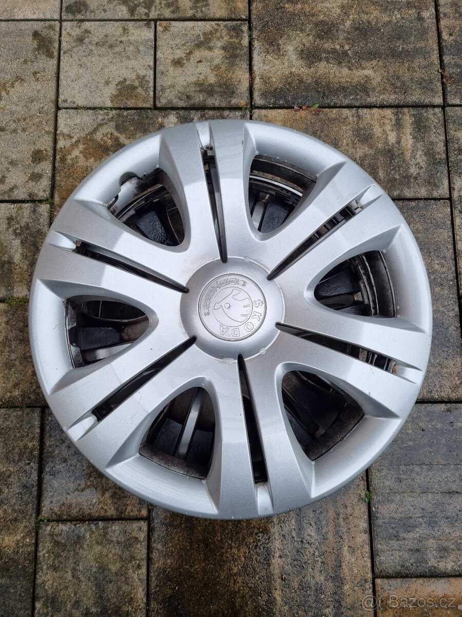 Plechová kola s pneu 195/55 R15 - 6