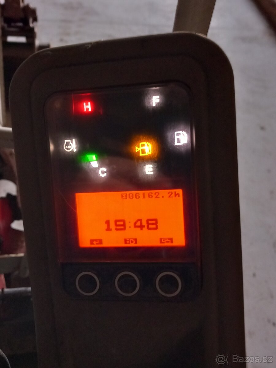 Minibagr Takeuchi TB 215 - 6