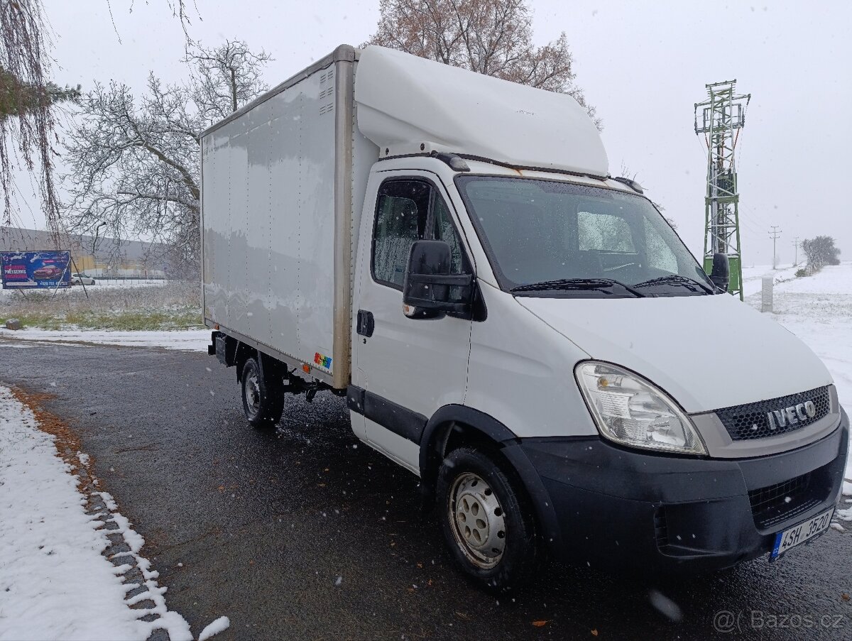 IVECO DAILY SKŘÍŇ S ČELEM 2011 - 6