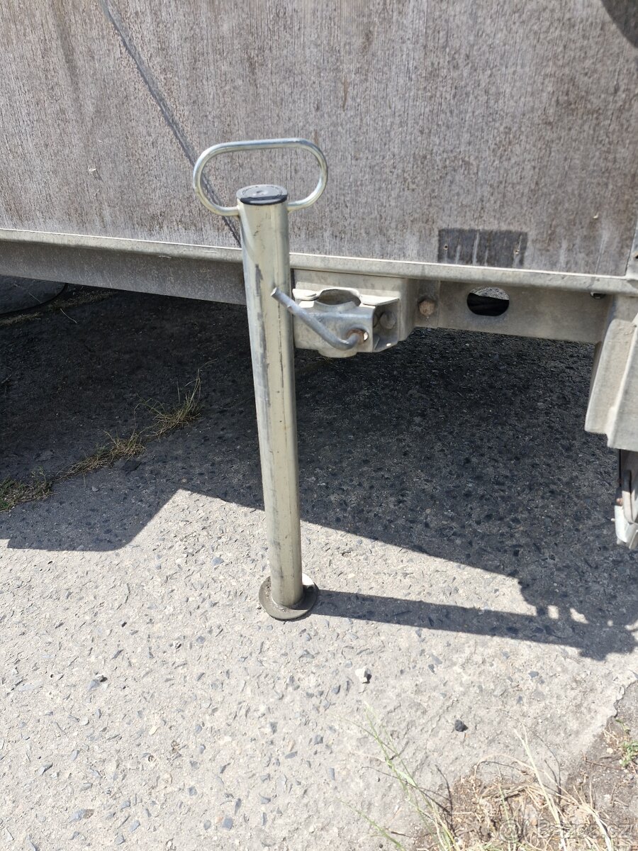 Přívěs nákladní valníkový 1,3 t - 6