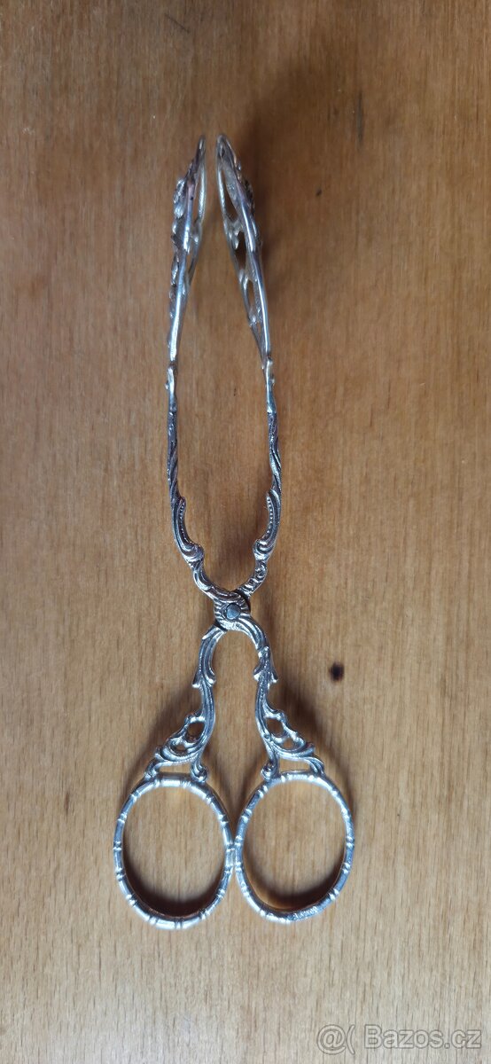 Nádherné stříbrné kleště na cukr - 6