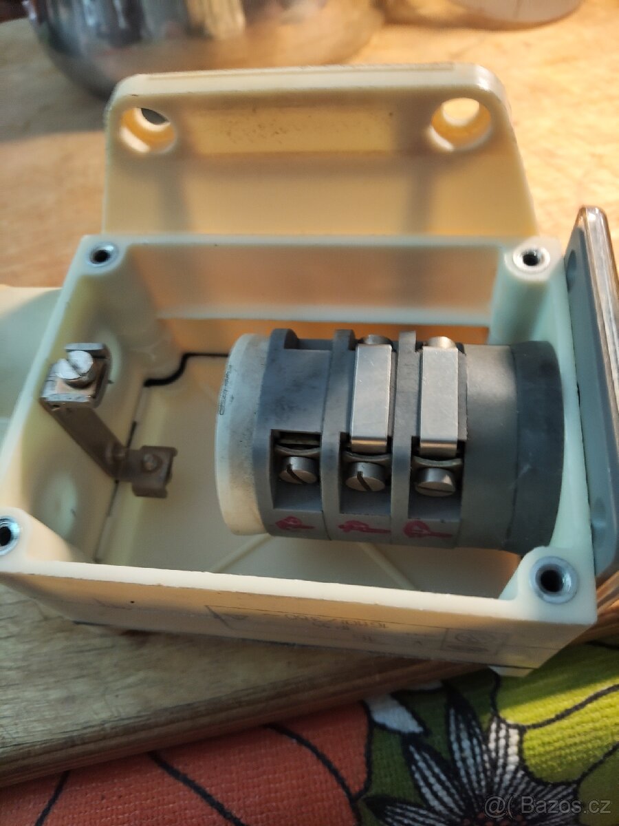 Reversní vačkový spínač - 6