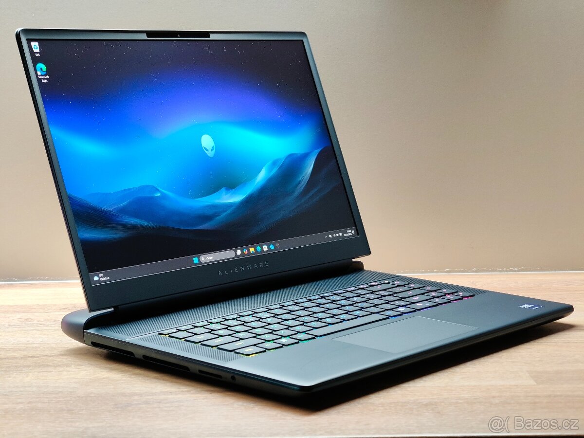 16" 240HZ_ALIENWARE 16 AREA-51_U7-255HX_16GB_RTX 5060 8GB - 6