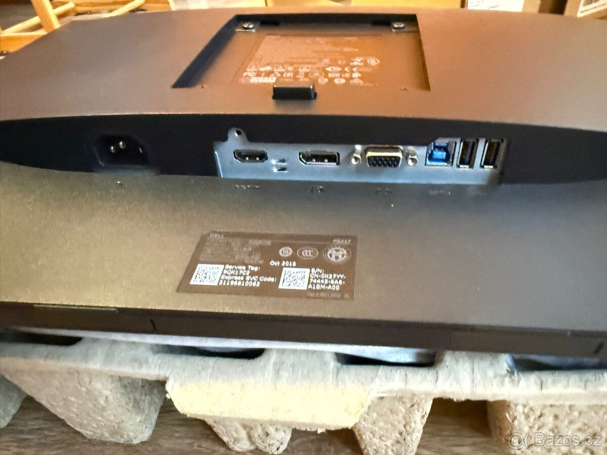 Dell P2217 | 22" | LCD | VGA, HDMI, USB2.0+3.0, 1680x1050 - 6