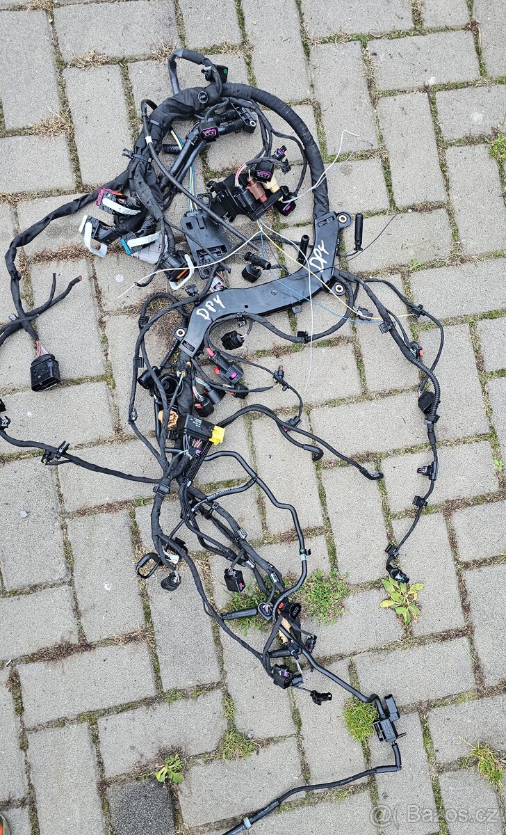 Díly z motoru DPY 210kw - 6