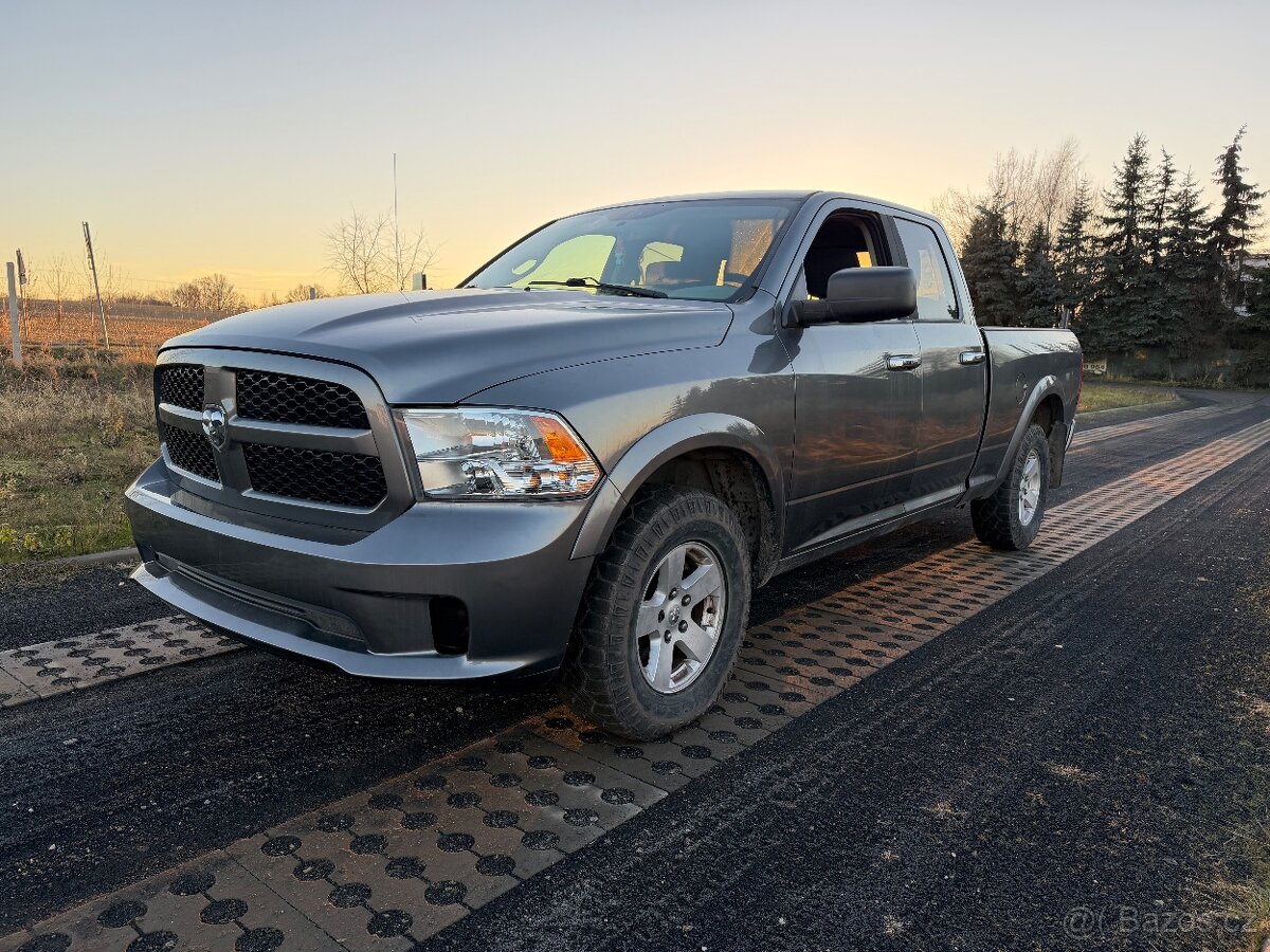 Dodge RAM 5.7 HEMI 4x4 2011r TOP CENA - 6