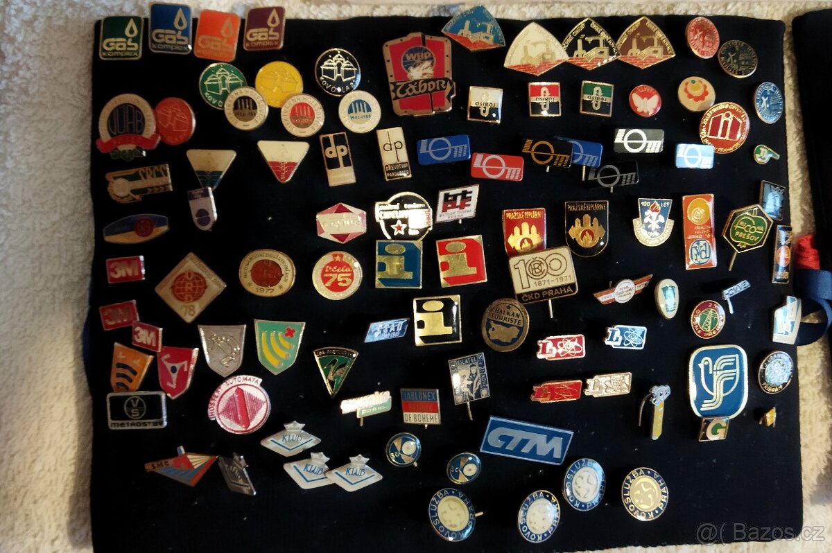 různé staré odznaky - 6