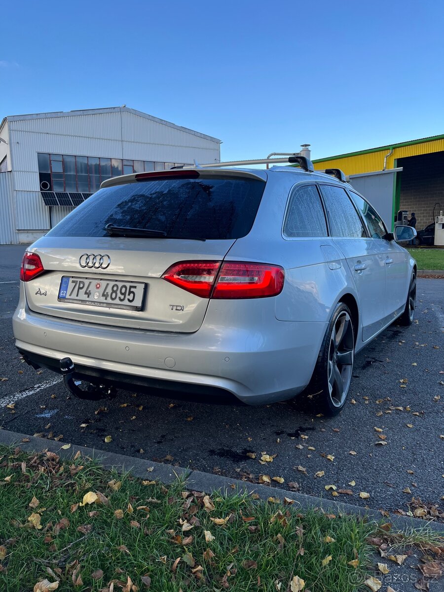 Prodám Audi A4 b8 2.0 TDi, 130 Kw, sline, 192 tis. - 6