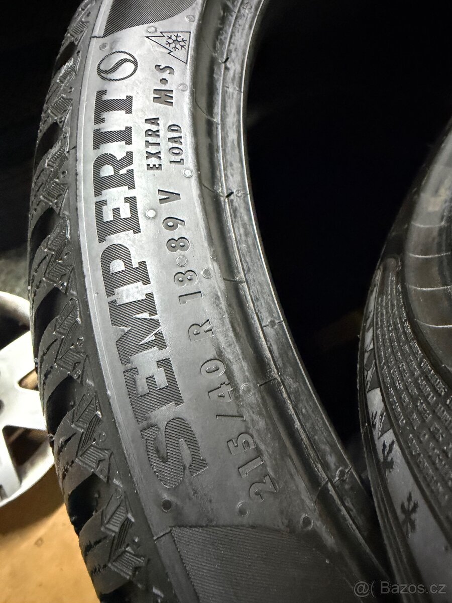 Zánovní zimní 215/40r18 Semperit - 6