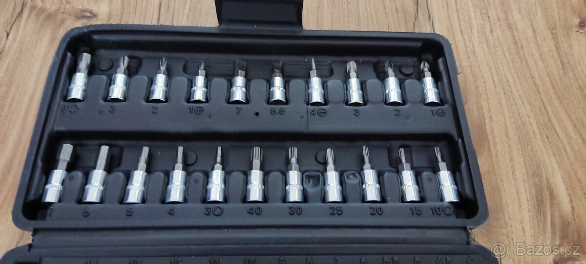 Prodám novou nepoužitou 46 dílnou sadu račňových a nástrčnýc - 6
