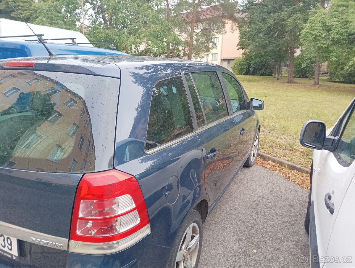 Opel Zafira CNG ,2.0. 2011 - 6