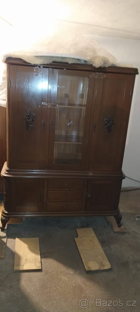 Starožitný jídelní set (rozkládací stůl + 6 židlí) - 6