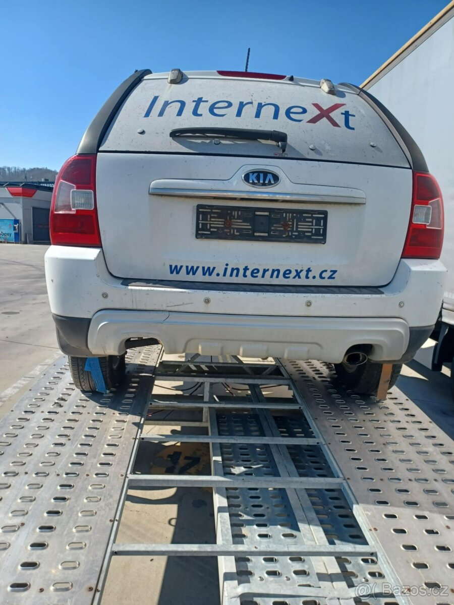 Rozpredám Kia Sportage 2.0 16v 4WD 104kw G4GC - 6