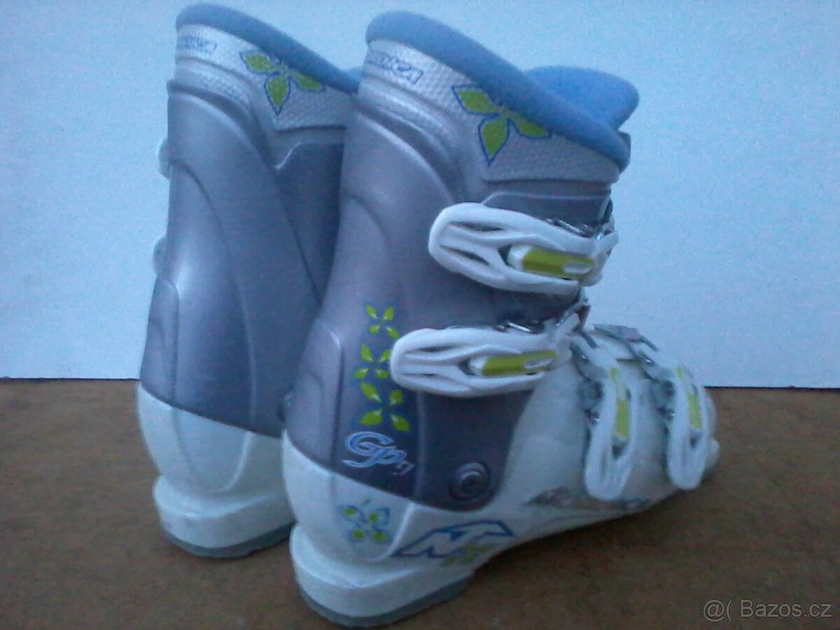 Dětské dívčí lyžáky Nordica 21,5 - 6