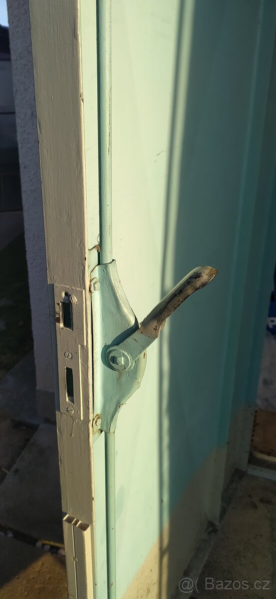 Vrata kovová garážová - 6