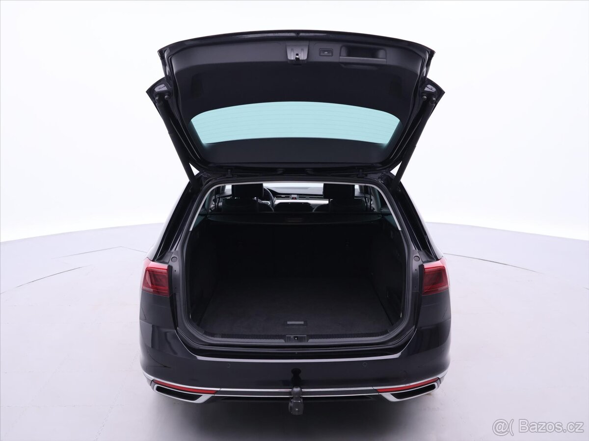 Volkswagen Passat 2,0 TDI DSG Elegance Matrix DPH (2021) - 6