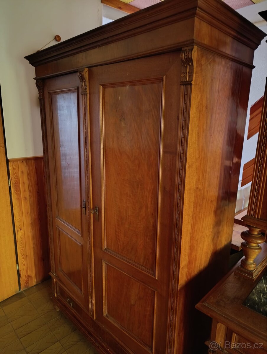 Starozitny nabytek - 6