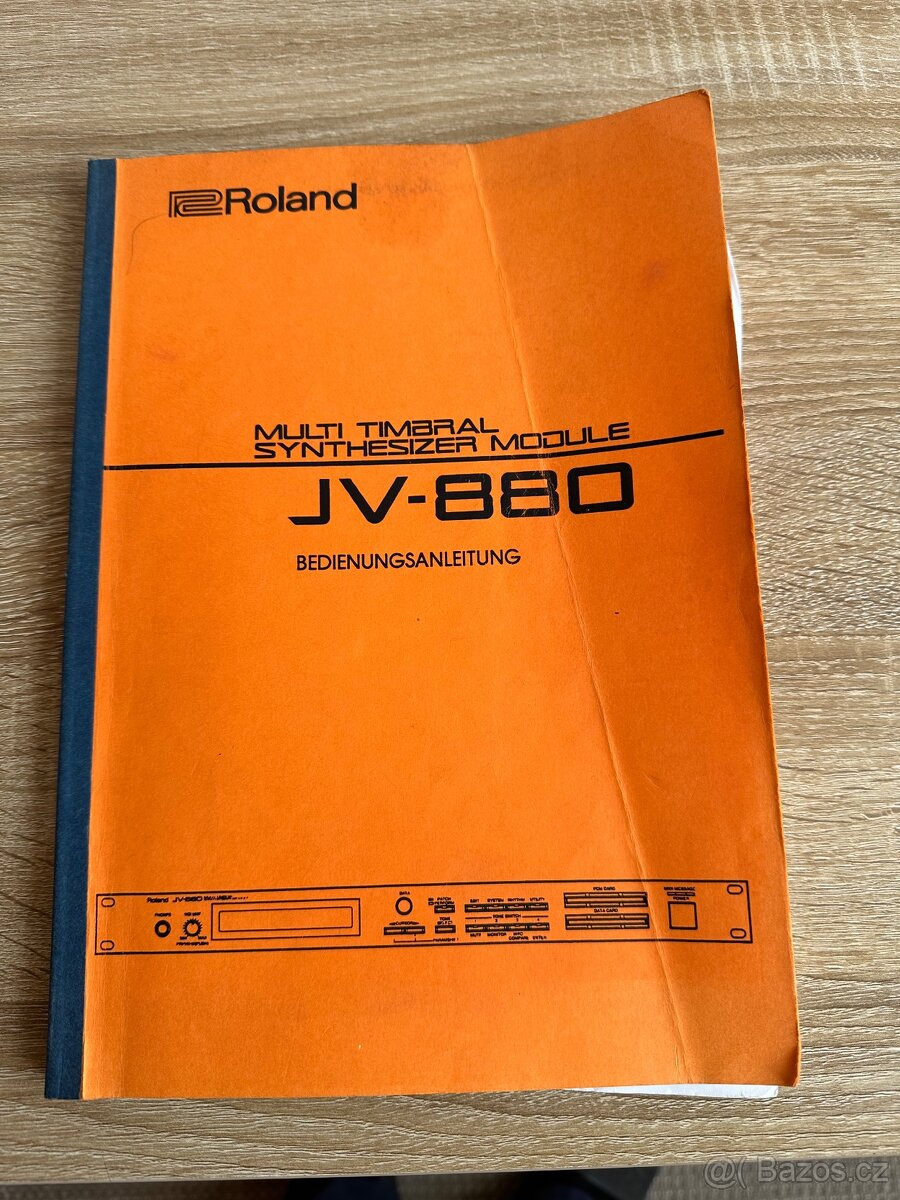 Roland JV 880 - 6