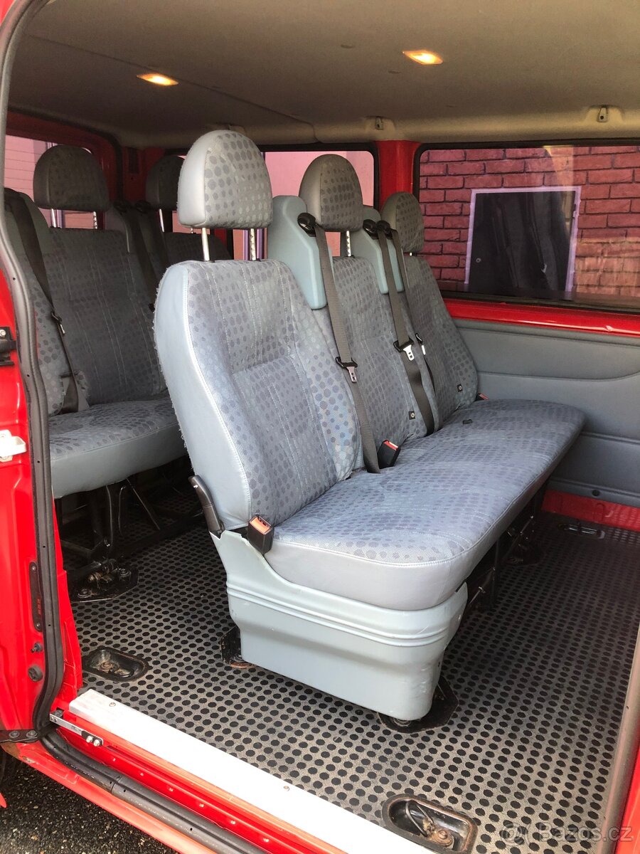 FORD Transit Bus 9 míst , 300S , 2,2 CRDI , 92 kw. - 6