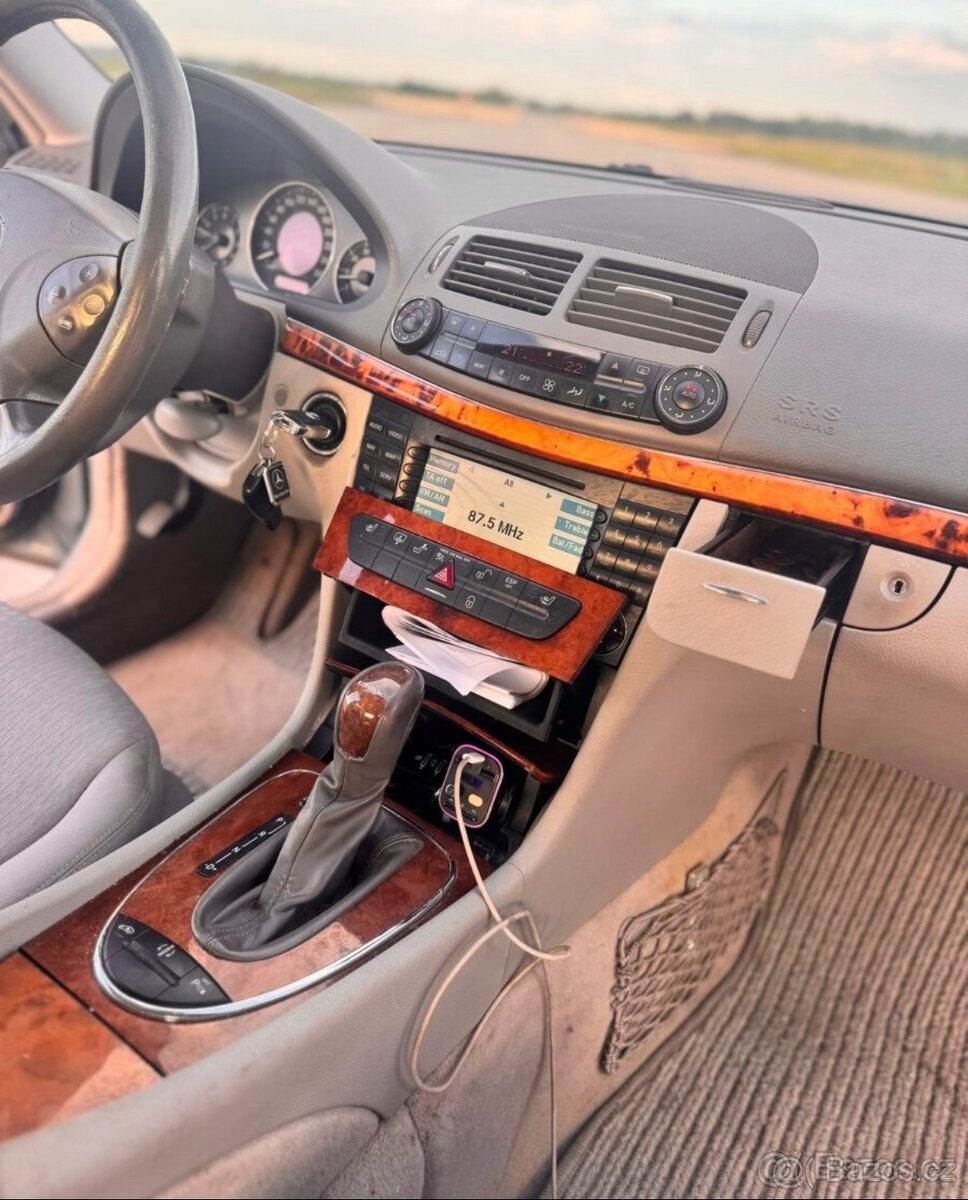 Mercedes w211 E280i LPG elegance nova stk - 6