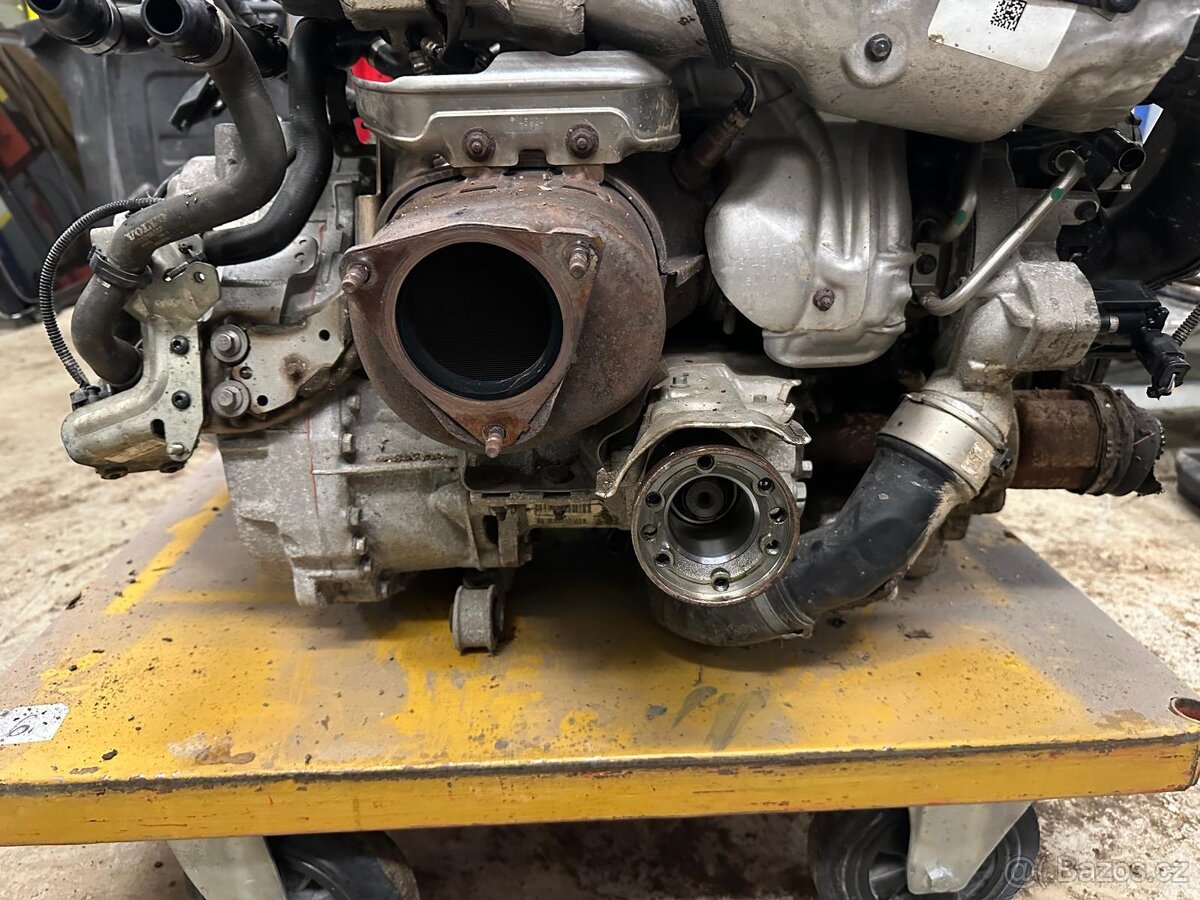Volvo motor 2.0 benzín B4204T27 - 6