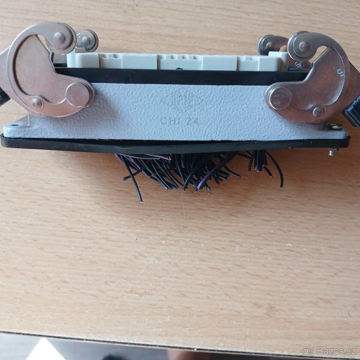 konektory Harting a ILME – 8 ks - 6