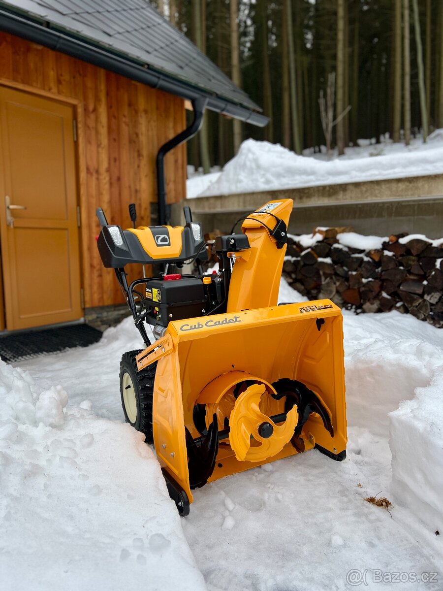 CUB CADET XS3 66SWE -třístupňová sněhová fréza s el. start. - 6