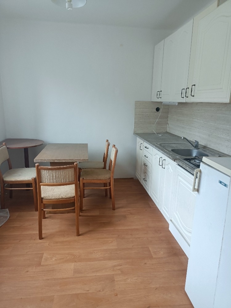 Pronájem 3+1 v RD - 6