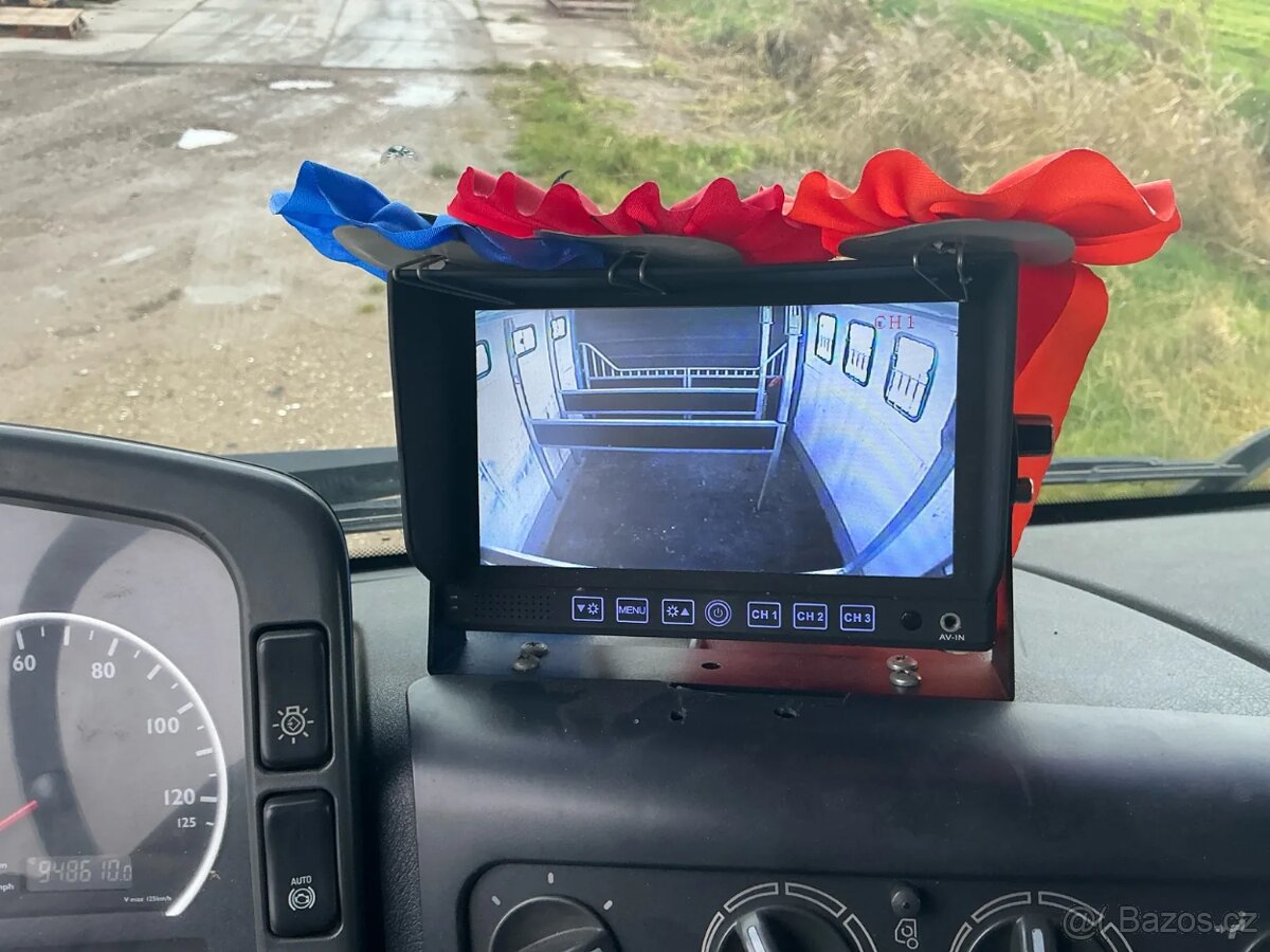 Prepravnik na kone MAN HO9 - 6