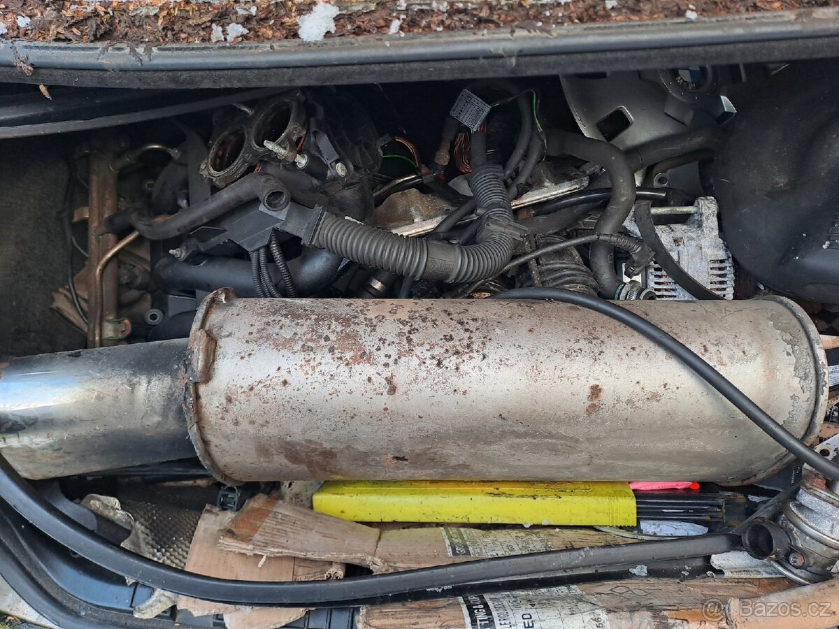 DÍLY Bmw e46 318i - 6