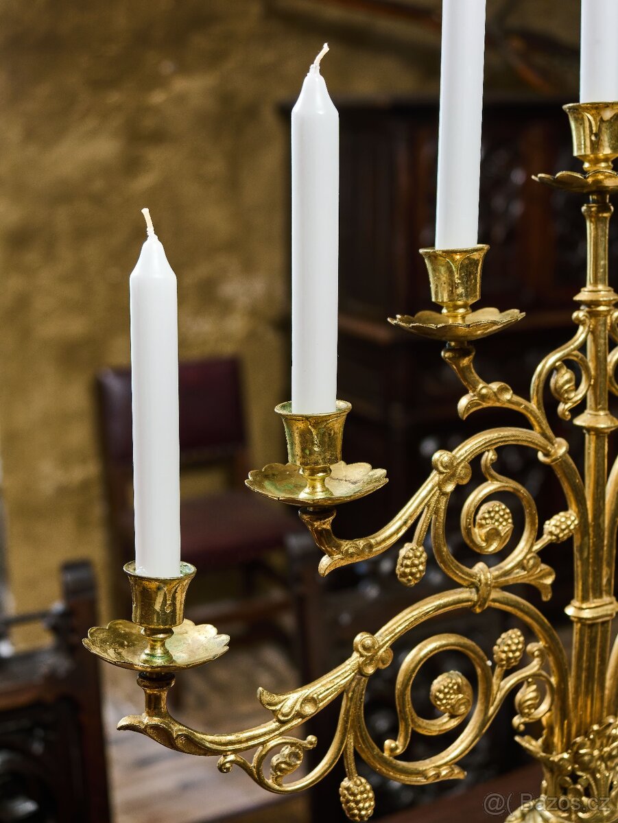 Párové neogotické mosazné svícny z 19. století – výška 81 cm - 6