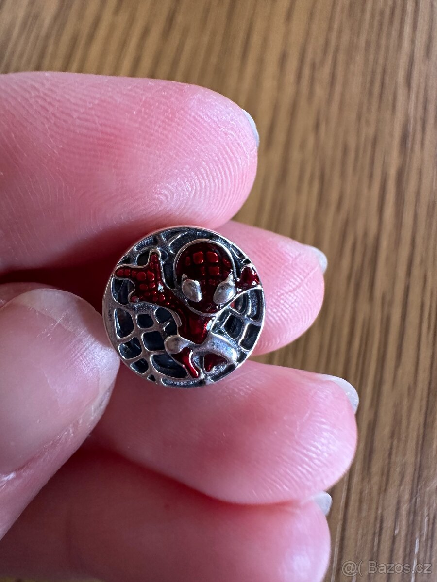 Spiderman nad městem přívěsek na Pandora náramek - 6