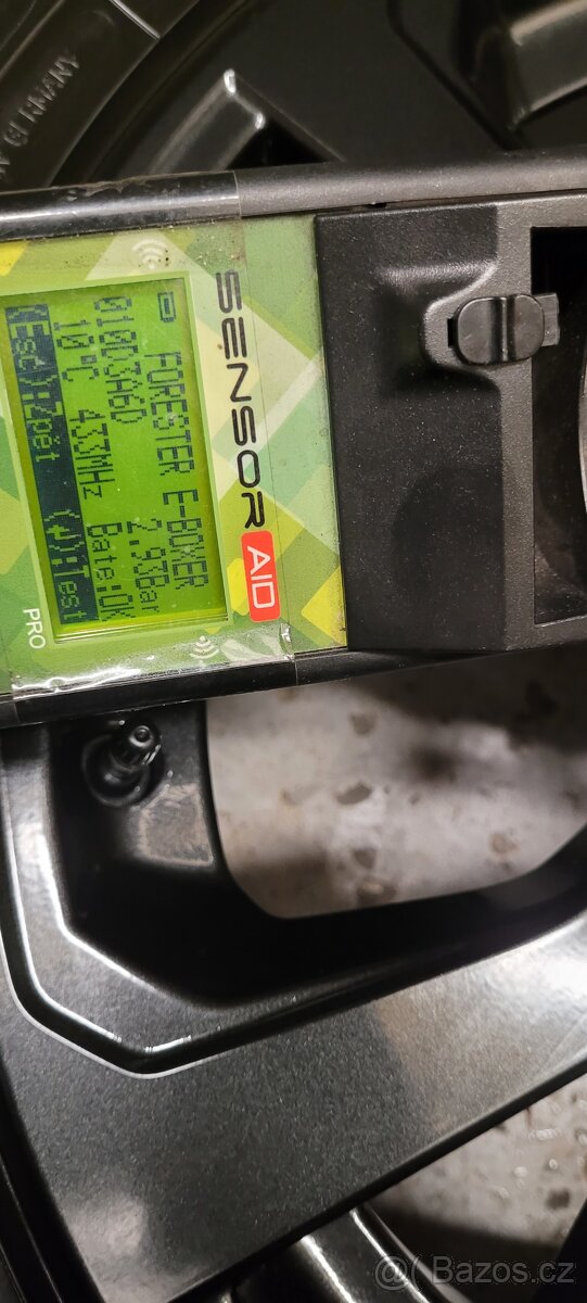 Subaru Forester,alu 18',černé,5x114,3, zimní pneu - 6