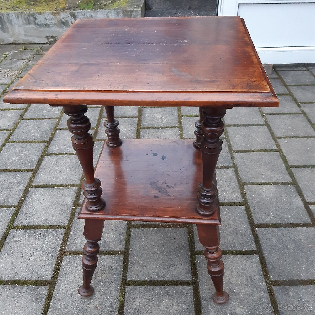 Prodám starožitný čajový stolek - 6