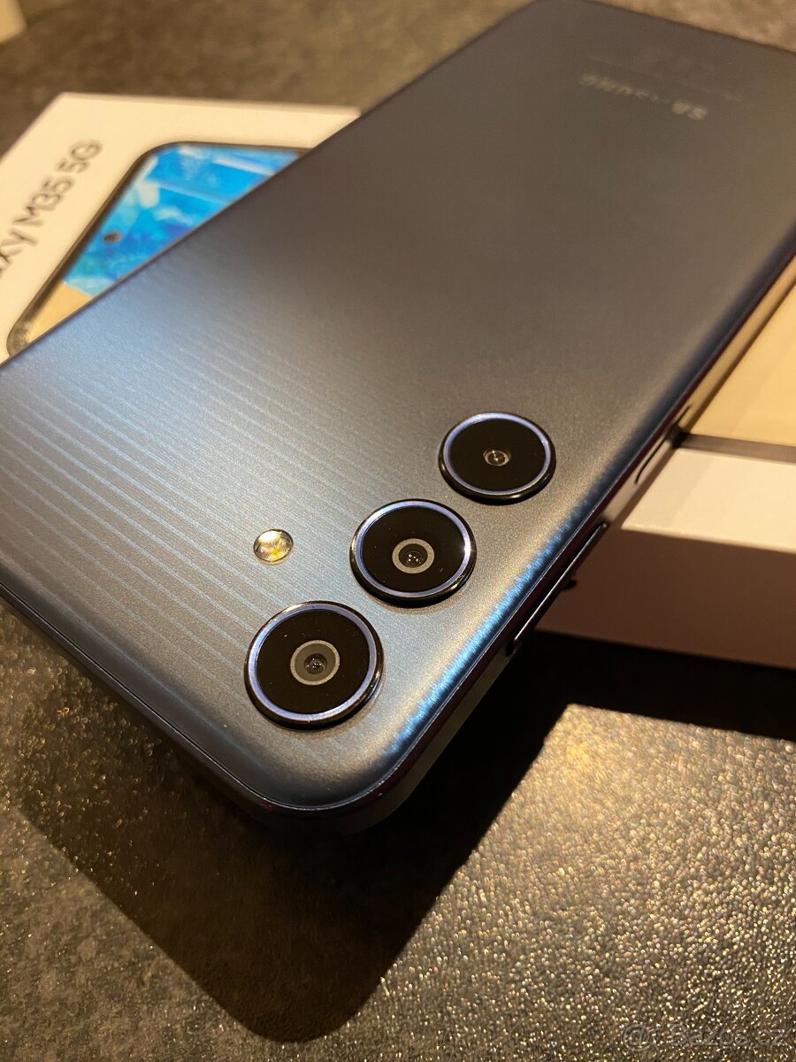 Samsung galaxy M35 - 6