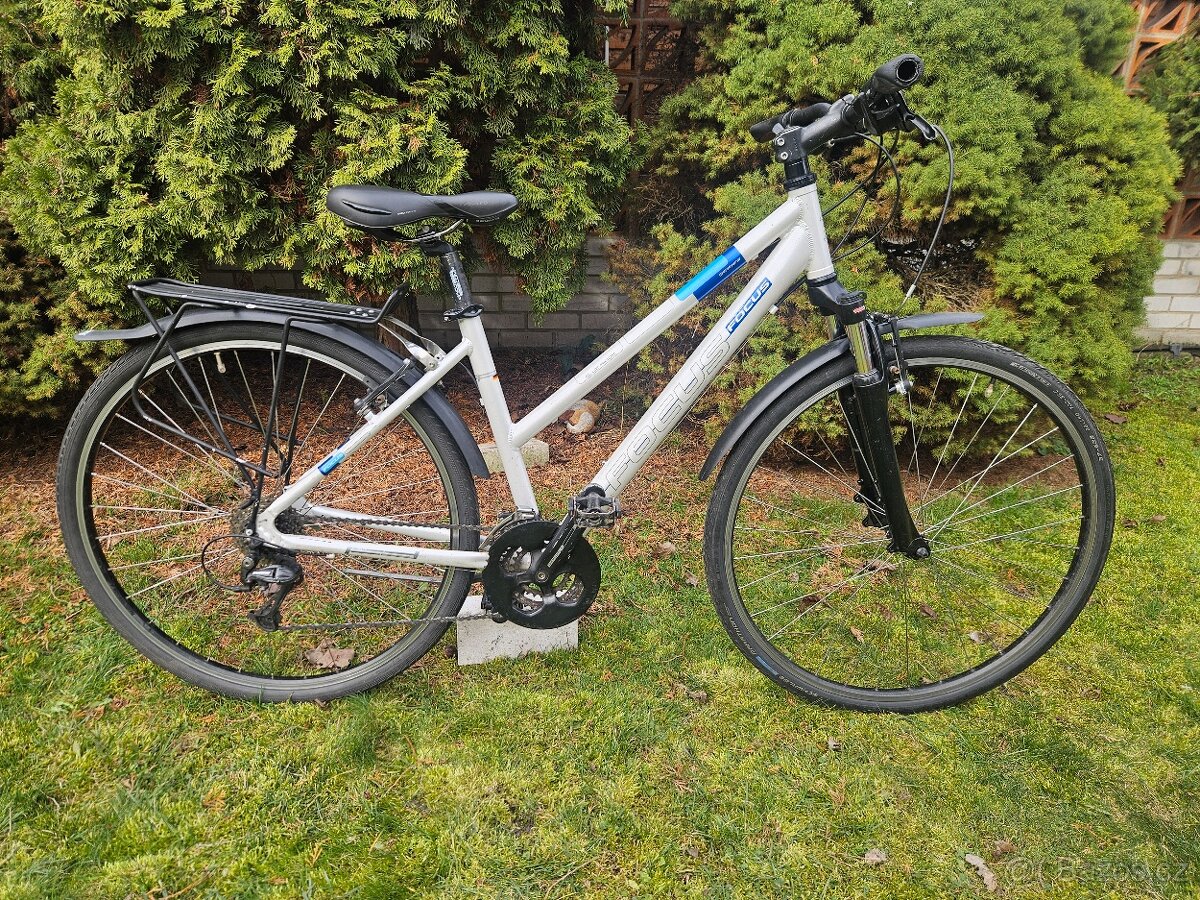 Damske kolo FOCUS 28 Deore - 6