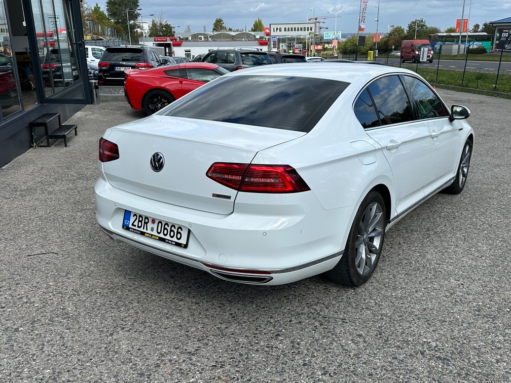 Volkswagen Passat 2015 - 6
