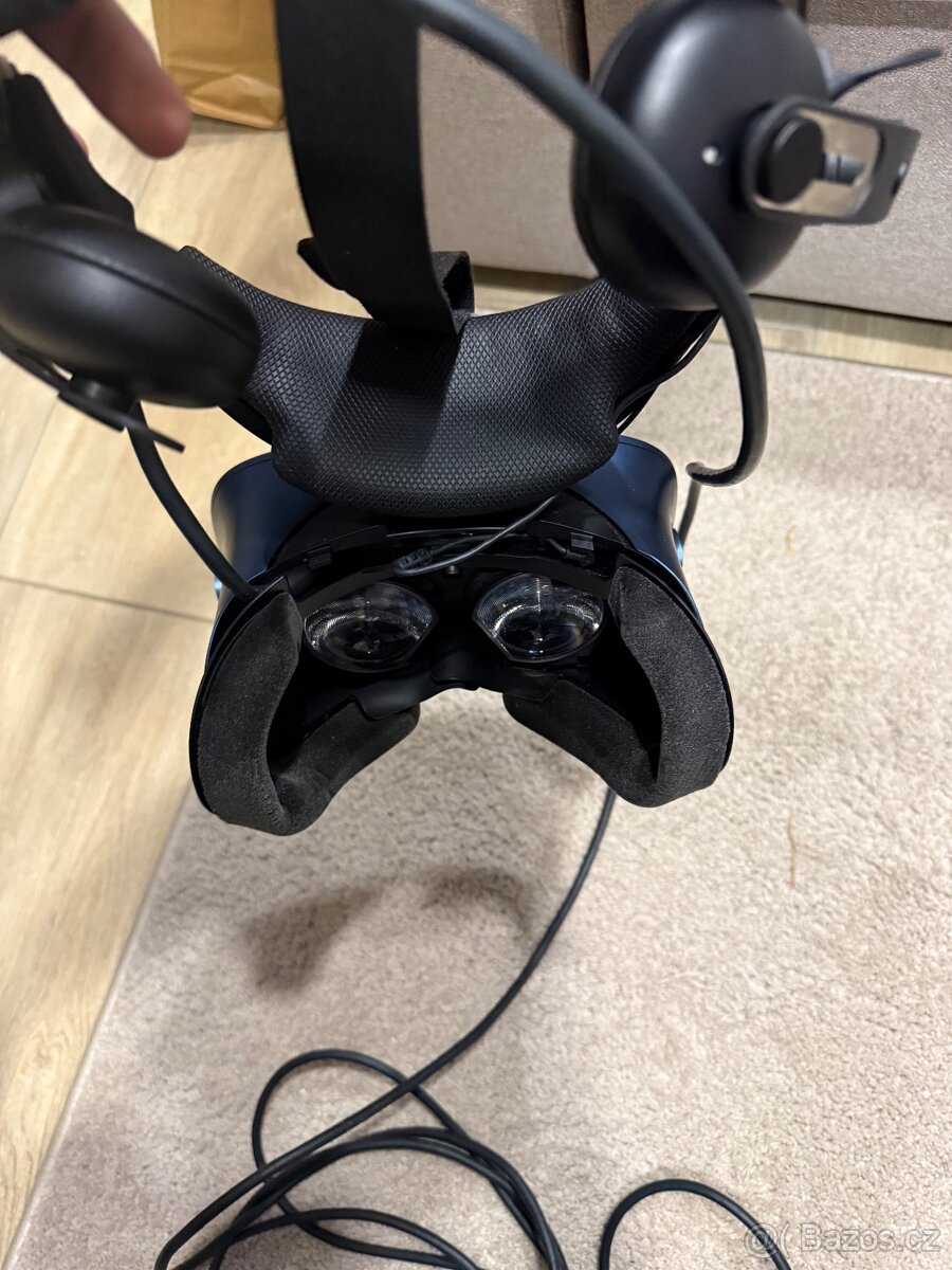 HTC Vive Cosmos Virtuální brýle k PC - 6