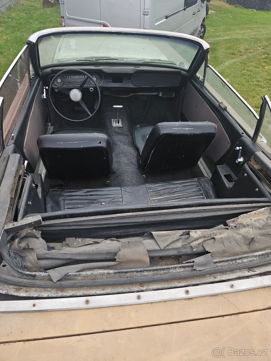 Ford Mustang V8 Cabriolet - 6