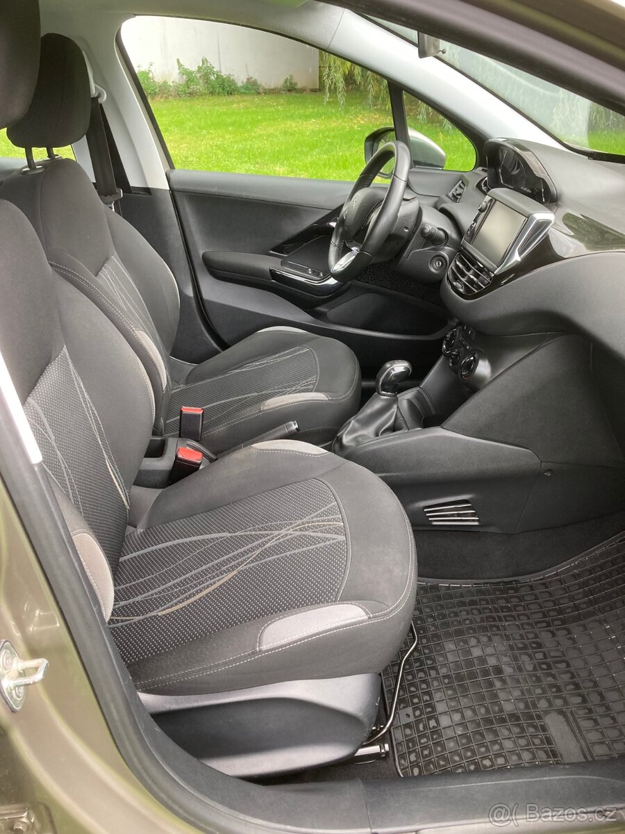Peugeot 208 1,4 HDI 2015 ČR - 6